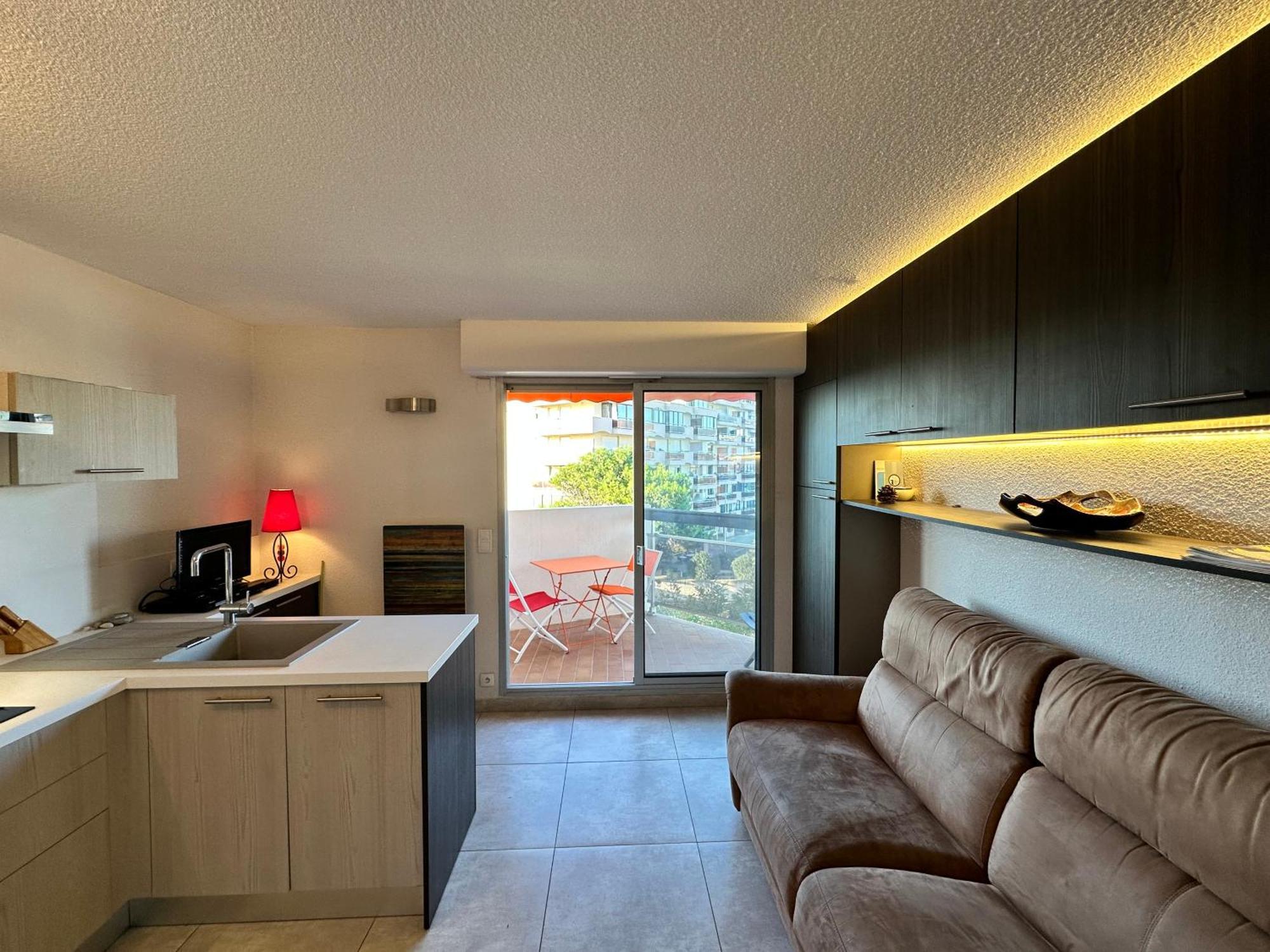 Appartement Studio Vue Sur La Marina กาเนต์-อ็อง-รูสซียง ภายนอก รูปภาพ