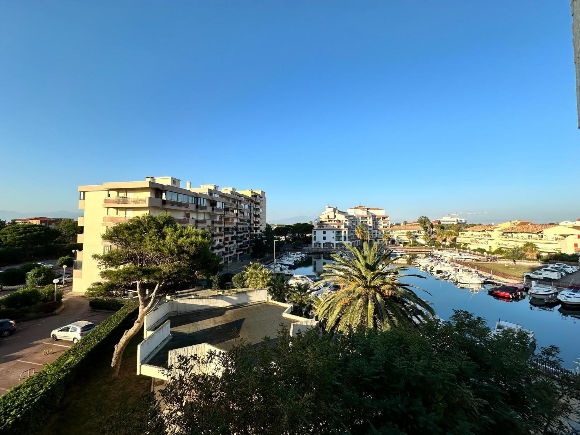 Appartement Studio Vue Sur La Marina กาเนต์-อ็อง-รูสซียง ภายนอก รูปภาพ
